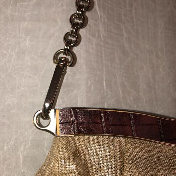 Nine West Shimmer Metallic Burlap Leather Combo Double Link Chain Clutch - Picture 3 of 12